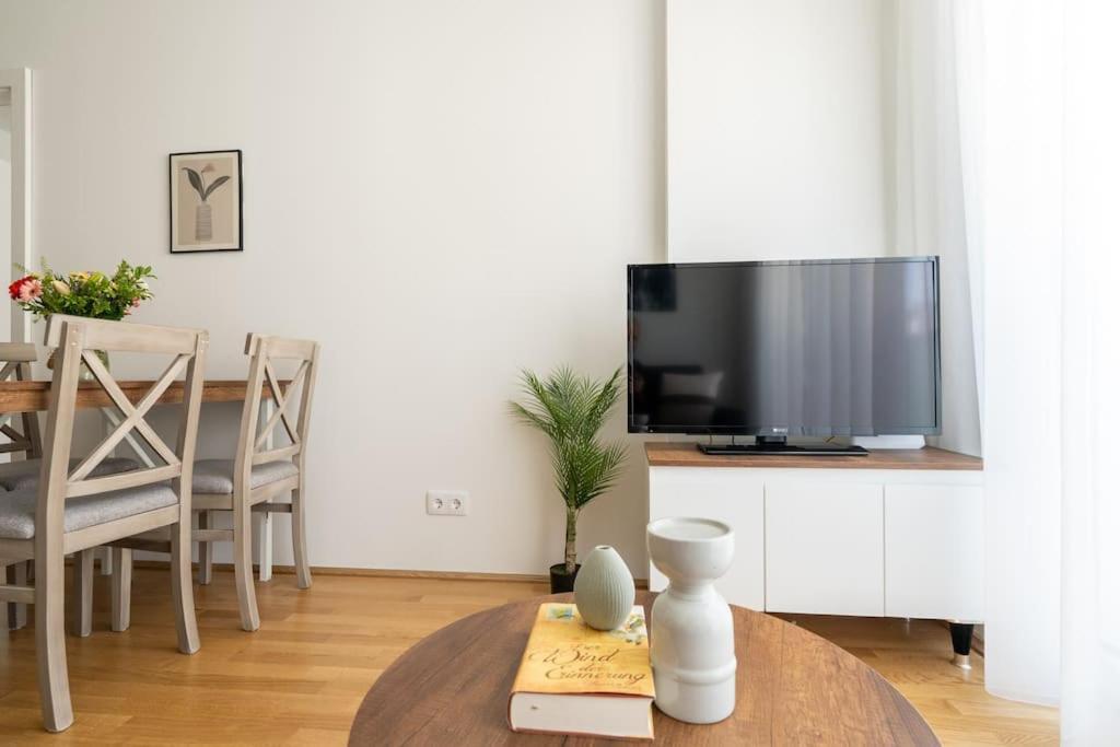 Trendy 1Br, Direct City Access By Hm Viena Exterior foto